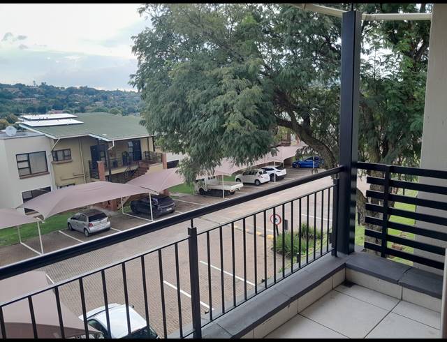 2 BEDROOM TOWNHOUSE FOR SALE IN GLENVISTA